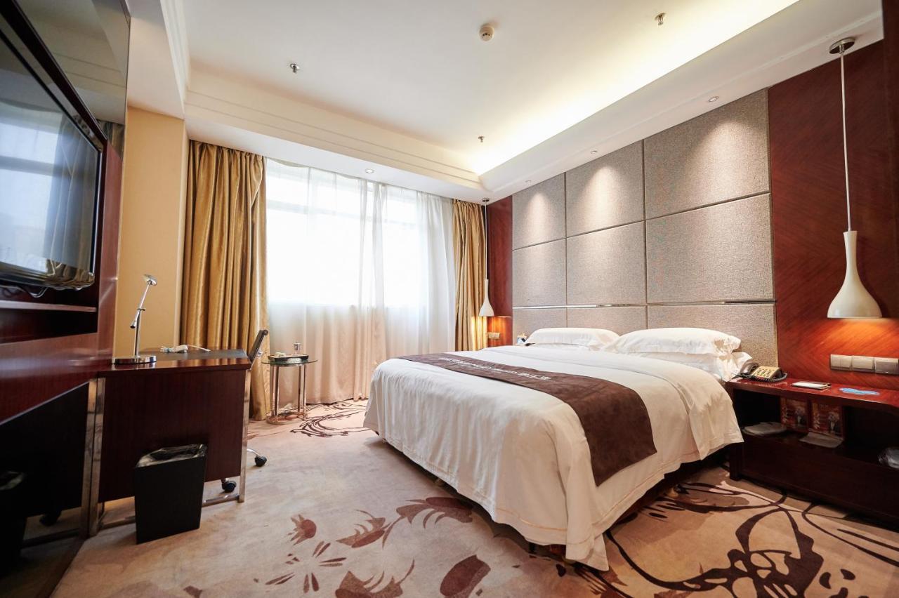 Foshan Jinlai Holiday Hotel Exterior photo